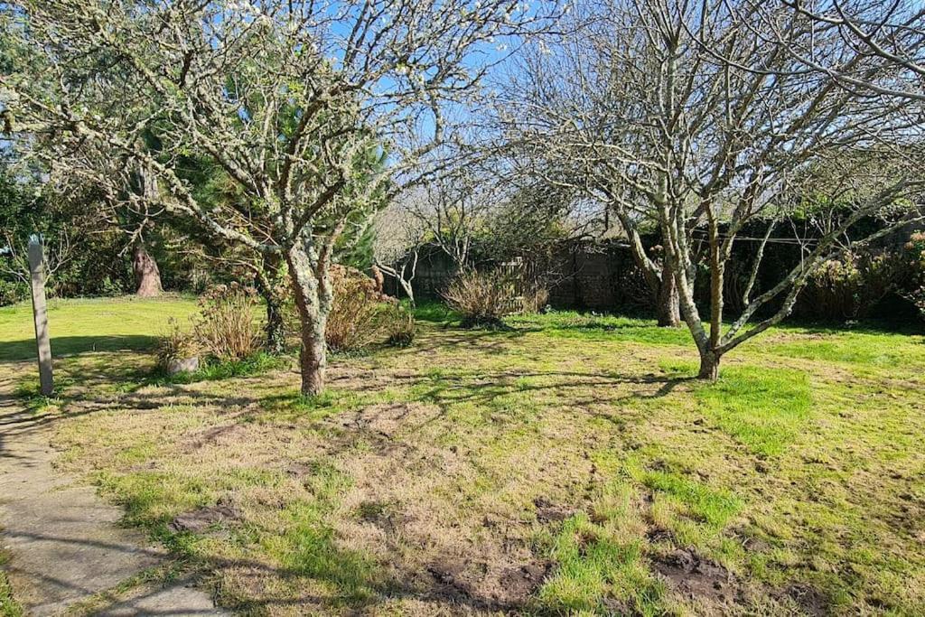 Grande Maison Dans Le Bourg De Nevez + Jardin Екстер'єр фото